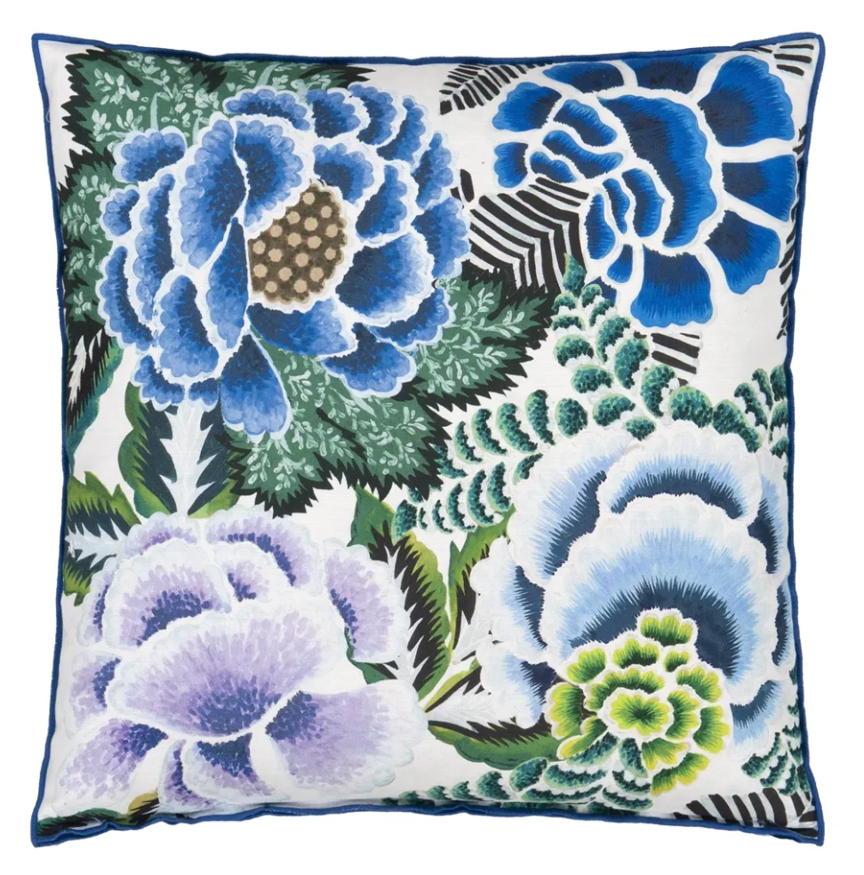 Rose De Damas Cushion
