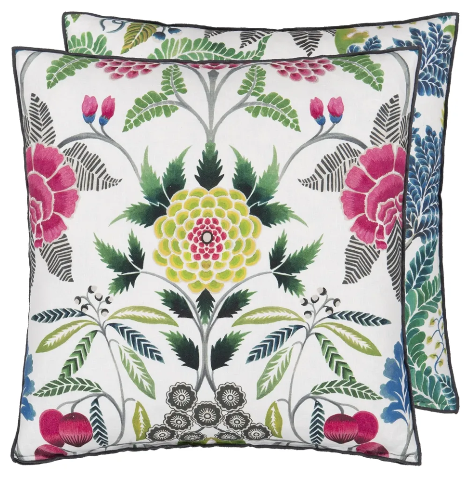 Brocart Decoratif Cushion