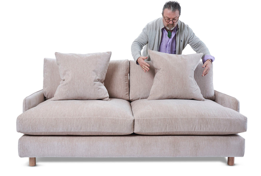 Rydel Sofa by Molmic