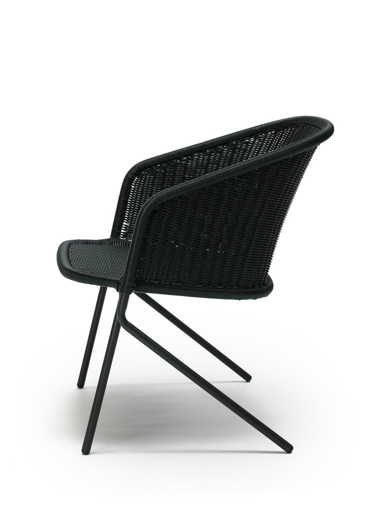 Kakۂ lounge chair outdoor (charcoal polyethylene) side