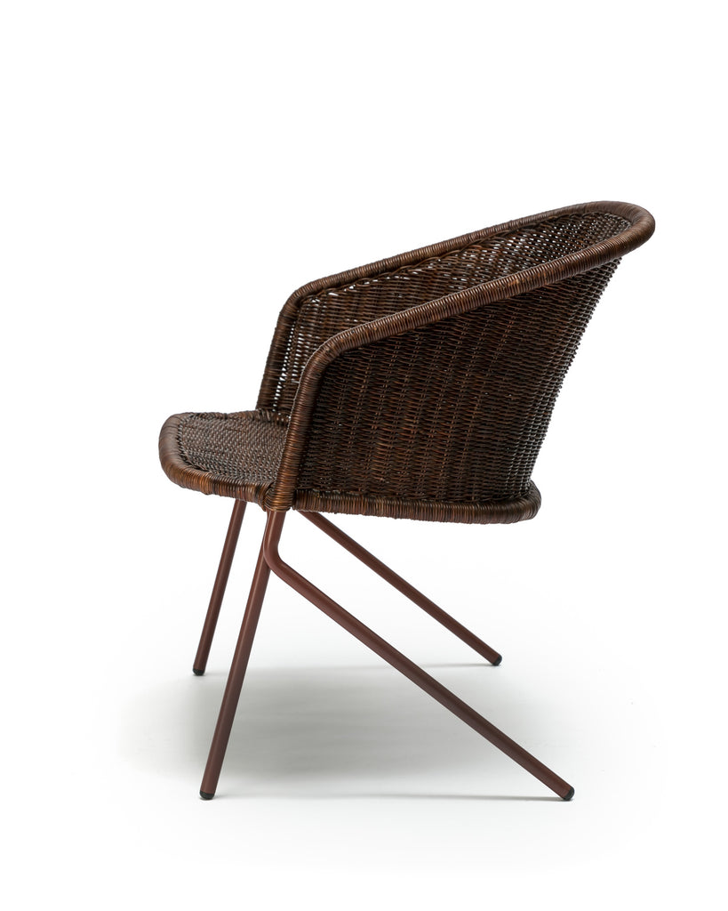 Kakۂ lounge chair (oxide red frame / rust rattan slimit) side