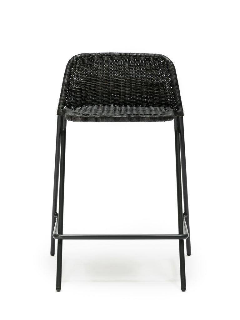 Kakۂ stool with backrest (graphite rattan slimit) front