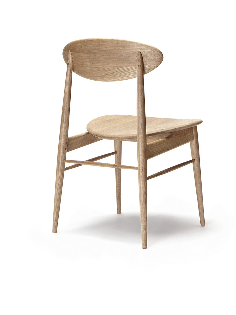 chair 170 (natural oak) back angle